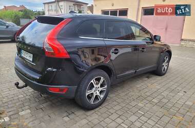 Внедорожник / Кроссовер Volvo XC60 2012 в 