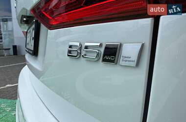 Внедорожник / Кроссовер Volvo XC60 2024 в 