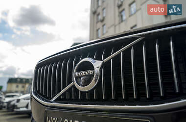 Позашляховик / Кросовер Volvo XC60 2018 в 