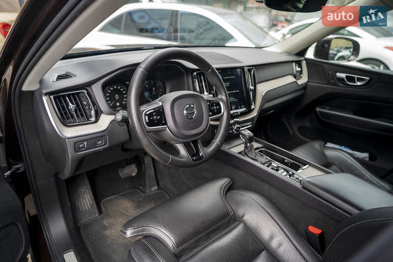 Внедорожник / Кроссовер Volvo XC60 2018 в Киеве фото 19 Внедорожник / Кроссовер Volvo XC60 2018 в Киеве