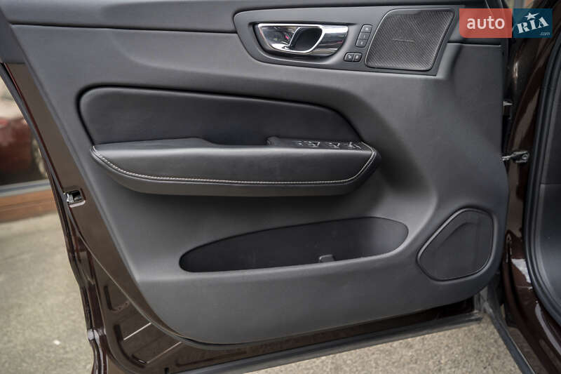 Внедорожник / Кроссовер Volvo XC60 2018 в Киеве фото 21 Внедорожник / Кроссовер Volvo XC60 2018 в Киеве