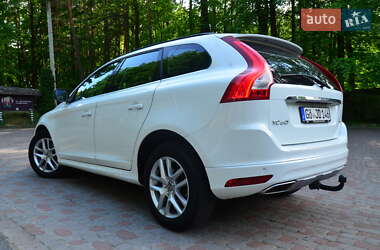 Внедорожник / Кроссовер Volvo XC60 2017 в 