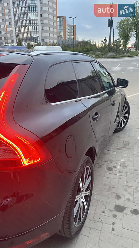 Внедорожник / Кроссовер Volvo XC60 2015 в Киеве