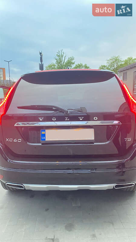 Внедорожник / Кроссовер Volvo XC60 2015 в Киеве