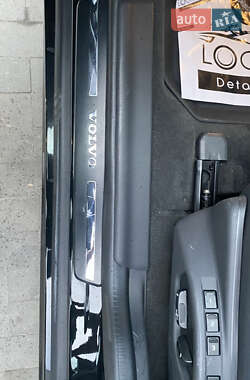Внедорожник / Кроссовер Volvo XC60 2015 в 