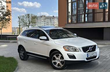 Внедорожник / Кроссовер Volvo XC60 2012 в 