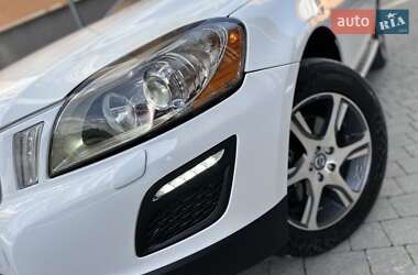 Внедорожник / Кроссовер Volvo XC60 2012 в 
