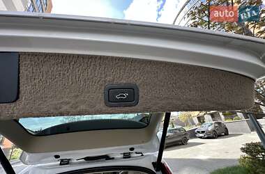 Внедорожник / Кроссовер Volvo XC60 2012 в 