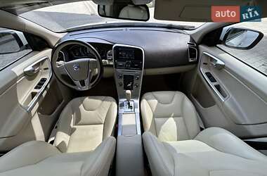 Внедорожник / Кроссовер Volvo XC60 2012 в 