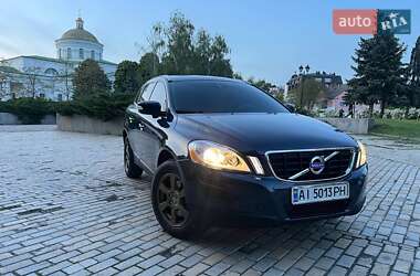 Позашляховик / Кросовер Volvo XC60 2012 в 