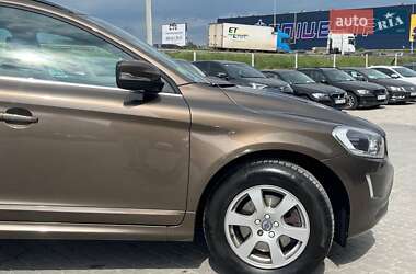 Внедорожник / Кроссовер Volvo XC60 2015 в 
