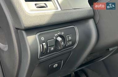 Внедорожник / Кроссовер Volvo XC60 2015 в 