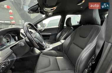 Внедорожник / Кроссовер Volvo XC60 2015 в 
