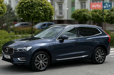Внедорожник / Кроссовер Volvo XC60 2020 в 