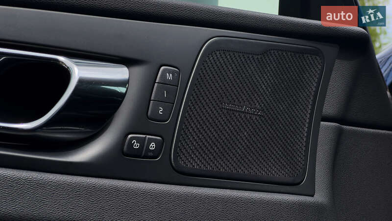 Внедорожник / Кроссовер Volvo XC60 2018 в Днепре
