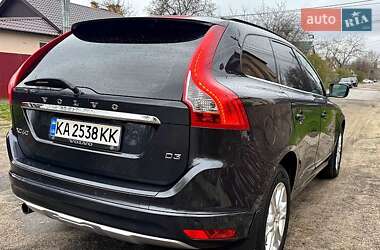 Внедорожник / Кроссовер Volvo XC60 2015 в 