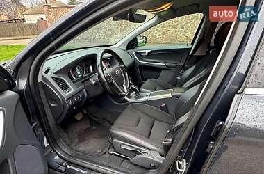 Внедорожник / Кроссовер Volvo XC60 2015 в 