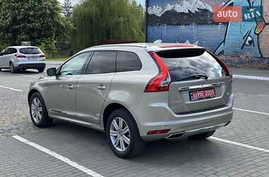 Позашляховик / Кросовер Volvo XC60 2016 в 