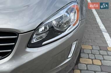 Позашляховик / Кросовер Volvo XC60 2016 в 
