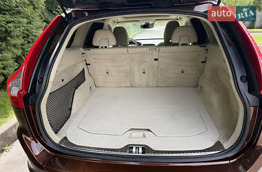 Внедорожник / Кроссовер Volvo XC60 2014 в 