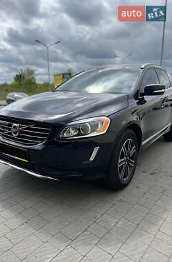 Внедорожник / Кроссовер Volvo XC60 2017 в 