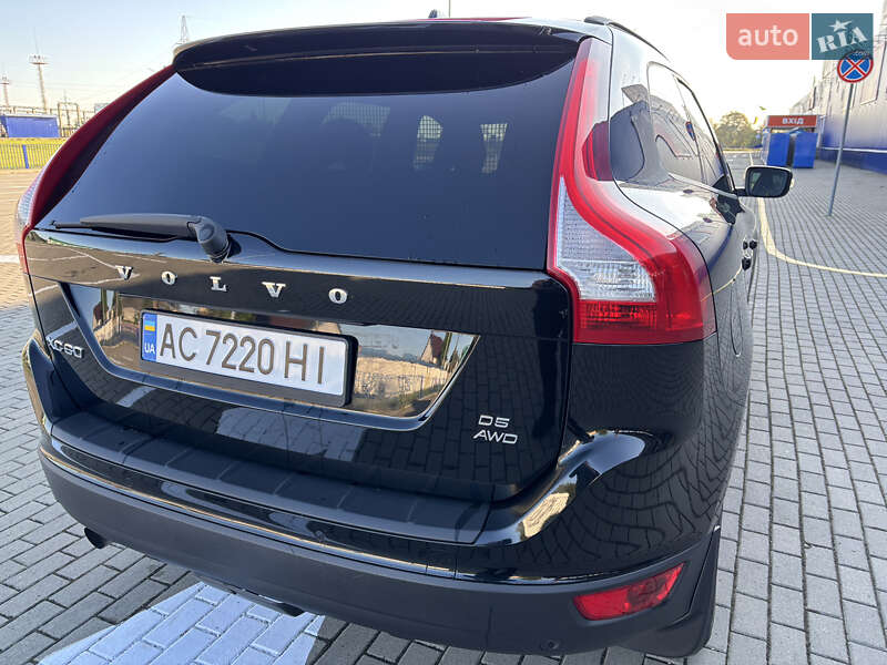 Внедорожник / Кроссовер Volvo XC60 2009 в Нововолынске