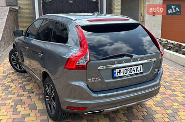 Внедорожник / Кроссовер Volvo XC60 2015 в 