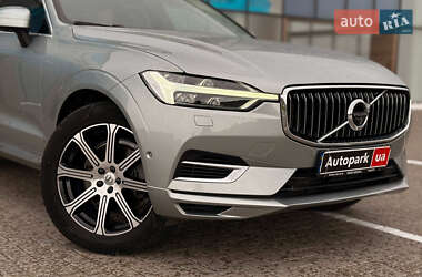 Внедорожник / Кроссовер Volvo XC60 2018 в 
