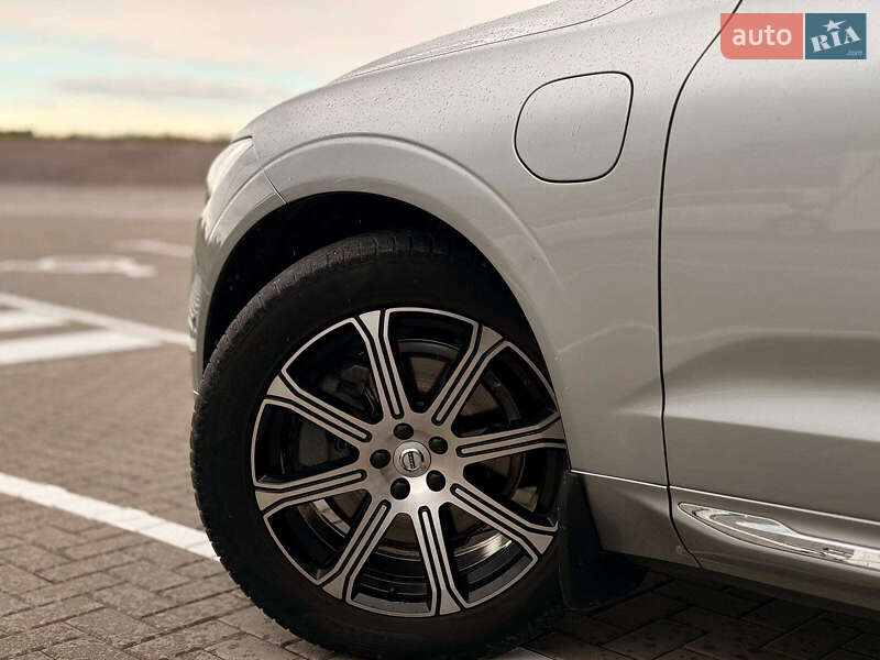 Внедорожник / Кроссовер Volvo XC60 2018 в Львове