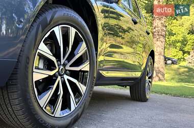 Внедорожник / Кроссовер Volvo XC60 2023 в 