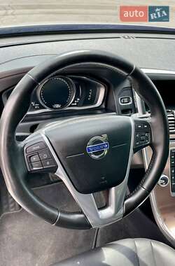 Позашляховик / Кросовер Volvo XC60 2016 в 