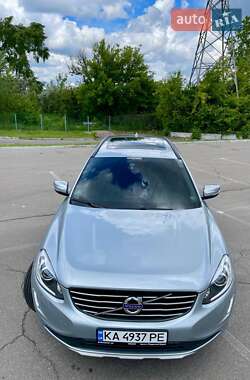 Позашляховик / Кросовер Volvo XC60 2016 в 