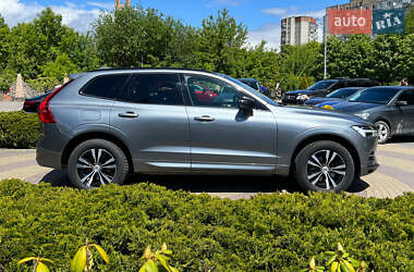 Внедорожник / Кроссовер Volvo XC60 2020 в 