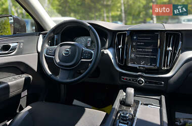 Внедорожник / Кроссовер Volvo XC60 2020 в 
