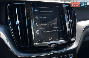 Внедорожник / Кроссовер Volvo XC60 2020 в 