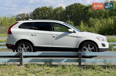 Внедорожник / Кроссовер Volvo XC60 2013 в 