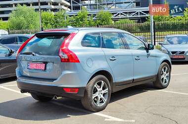 Внедорожник / Кроссовер Volvo XC60 2010 в 