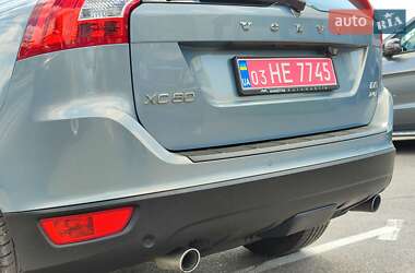 Внедорожник / Кроссовер Volvo XC60 2010 в 