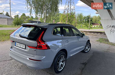 Внедорожник / Кроссовер Volvo XC60 2023 в 