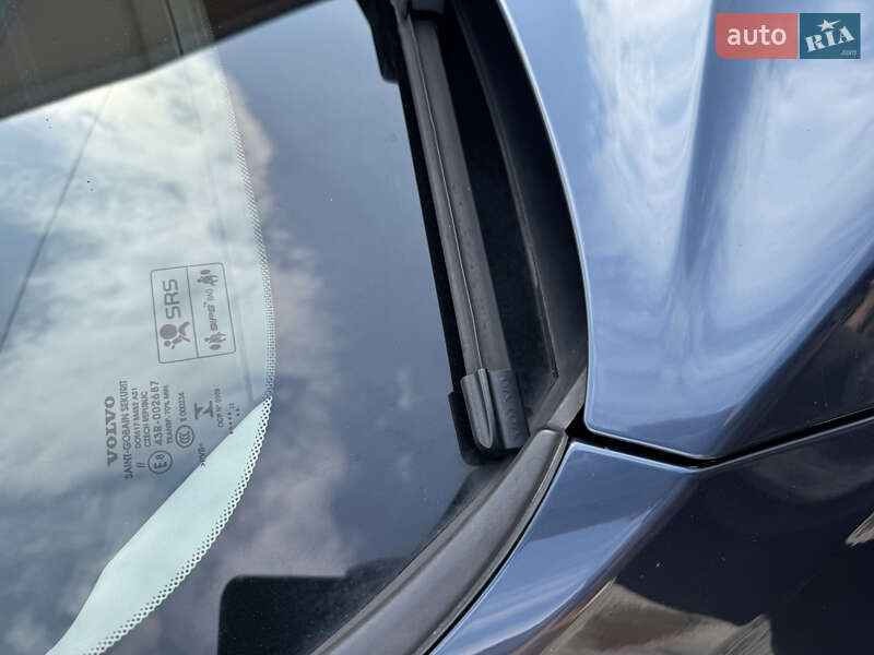 Внедорожник / Кроссовер Volvo XC60 2017 в Ровно