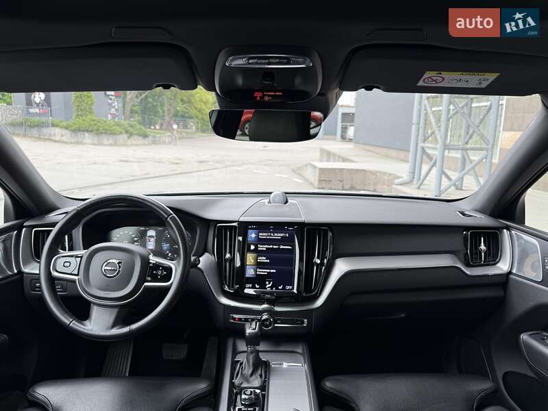 Внедорожник / Кроссовер Volvo XC60 2018 в Тернополе