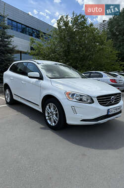 Внедорожник / Кроссовер Volvo XC60 2015 в 