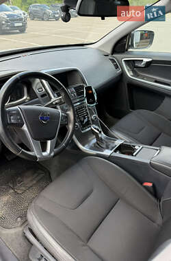 Внедорожник / Кроссовер Volvo XC60 2015 в 