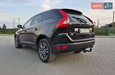 Позашляховик / Кросовер Volvo XC60 2013 в 