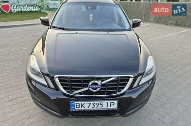 Позашляховик / Кросовер Volvo XC60 2013 в 