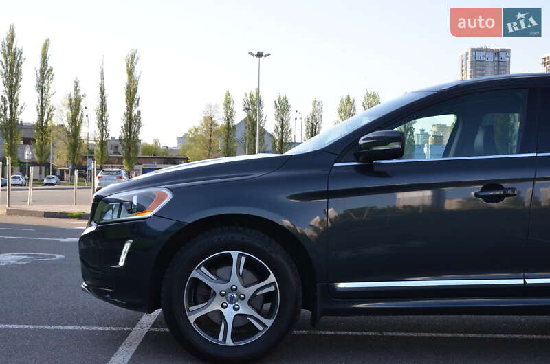 Внедорожник / Кроссовер Volvo XC60 2014 в Киеве