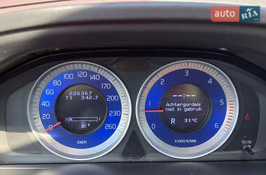 Внедорожник / Кроссовер Volvo XC60 2012 в 