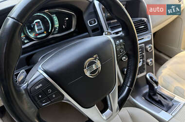 Внедорожник / Кроссовер Volvo XC60 2014 в 