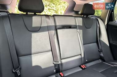 Внедорожник / Кроссовер Volvo XC60 2016 в 