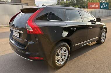 Внедорожник / Кроссовер Volvo XC60 2016 в 